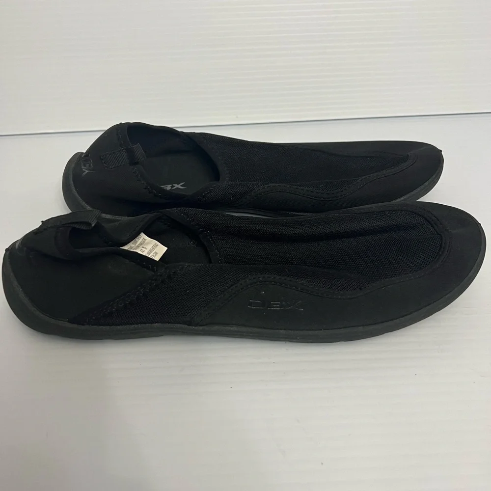 DBX Men's Swimming Shoes color: black Sz: 11